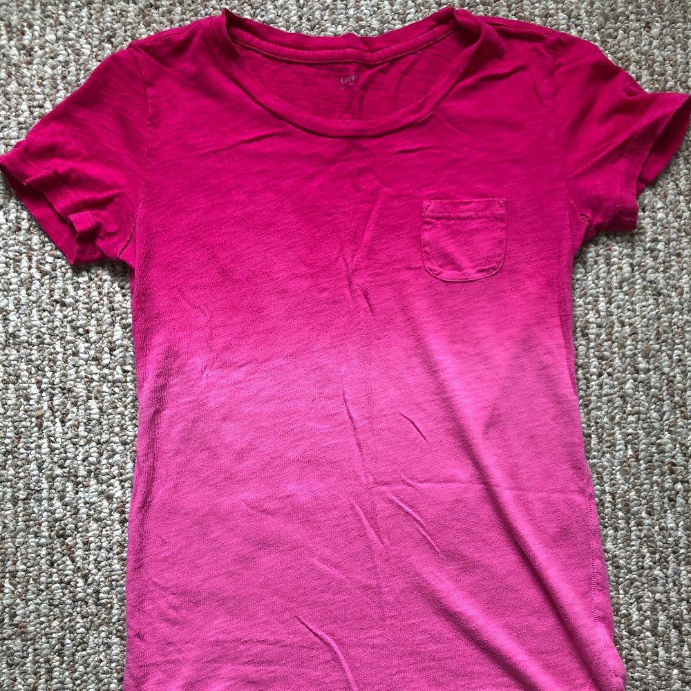 GAP PINK OMBRE TSHIRT